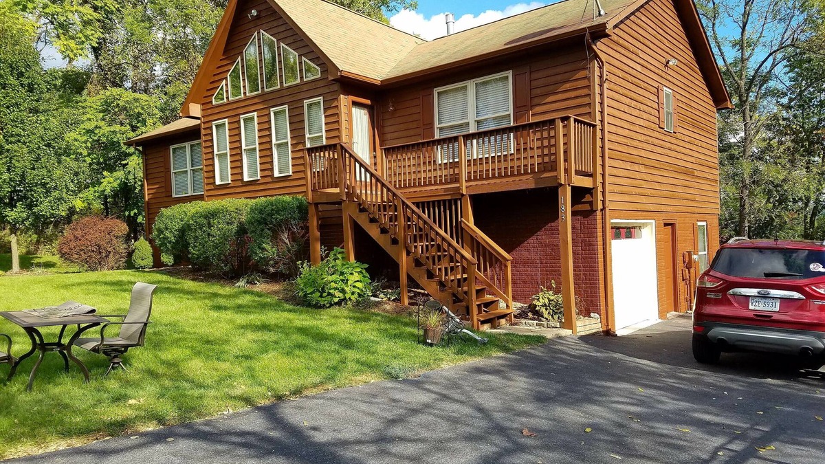 Linden Apartment | Apple Mountain Retreat