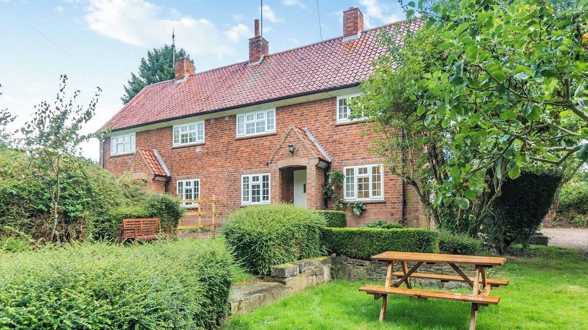 Halam Cottage | Apple Orchard - UK45170