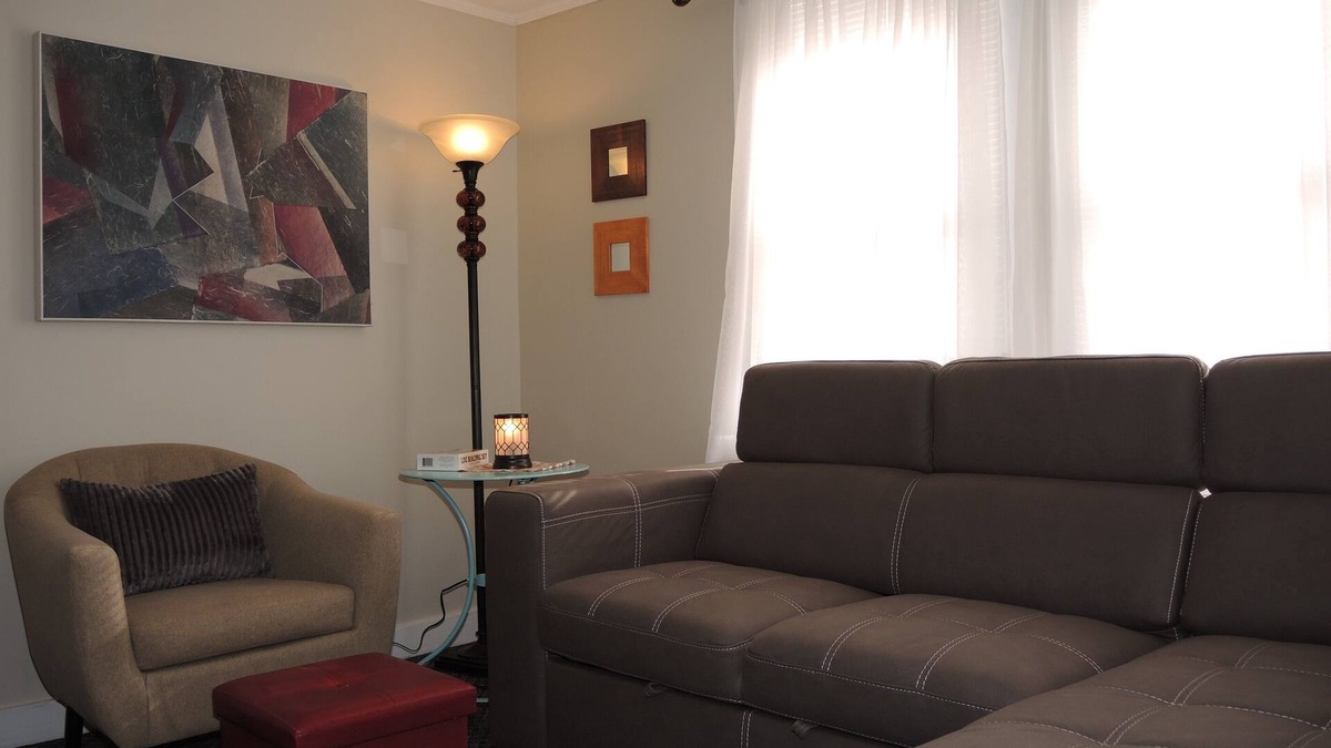 West End House | Apple Tree Oneonta NEW Renovation, Under 1 mile to All Star Village, 2 bdrm home