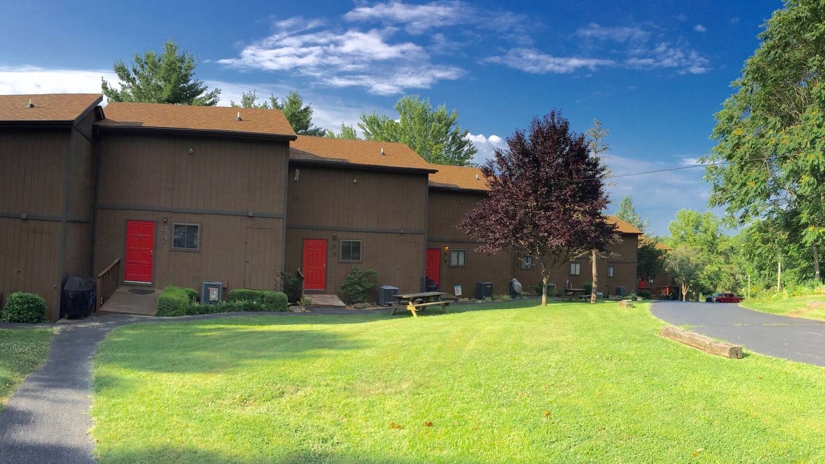 Jamestown Condo | 🍎APPLE VALLEY RESORT🛟Lake Cumberland Condo closest to Wolf Creek Dam & Park!⚓️