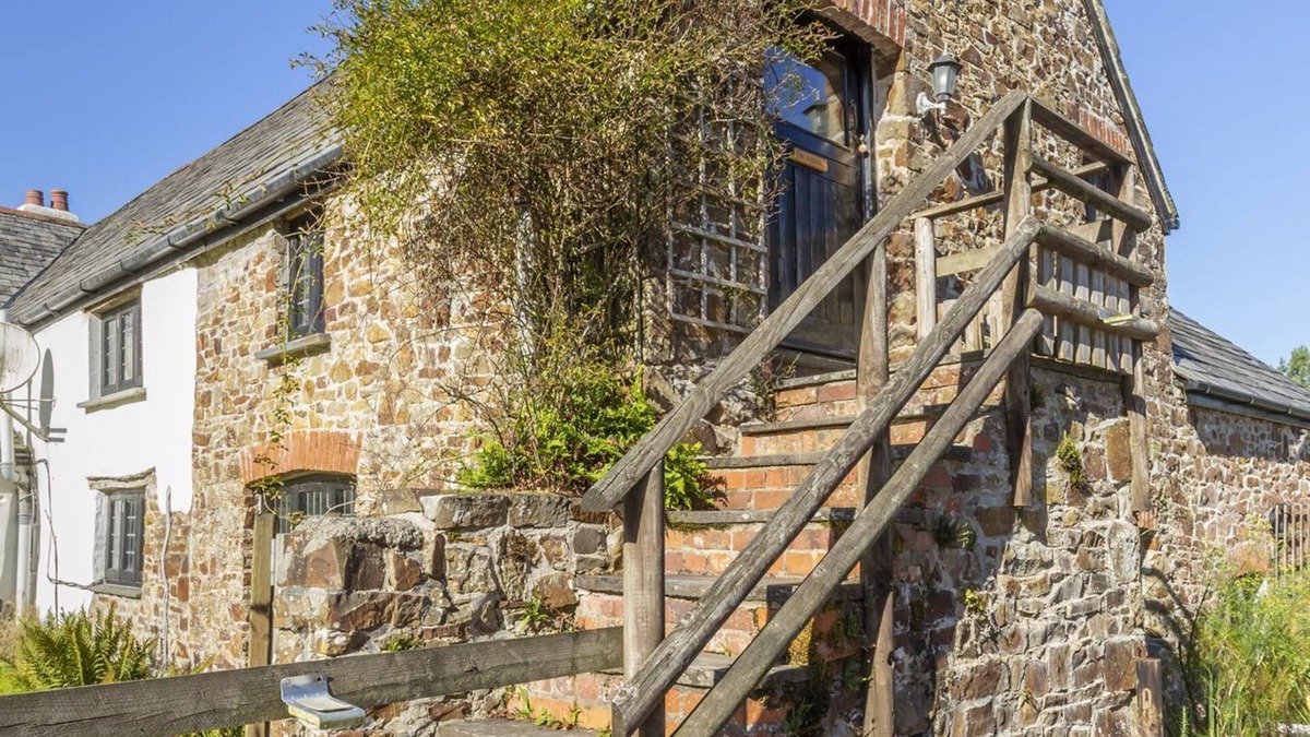 Cookbury Apartment | Appleloft Suite in 17th century Farmhouse