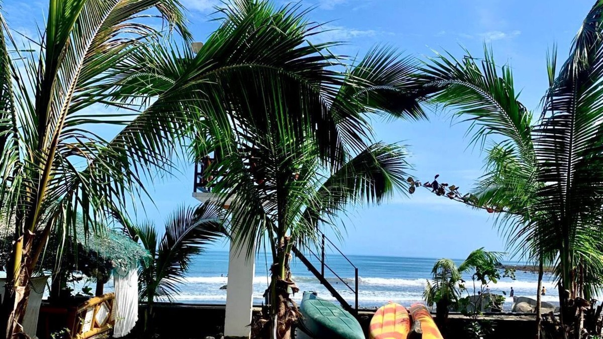 Real Hotel | Appleton Little Paradise Beach Resort