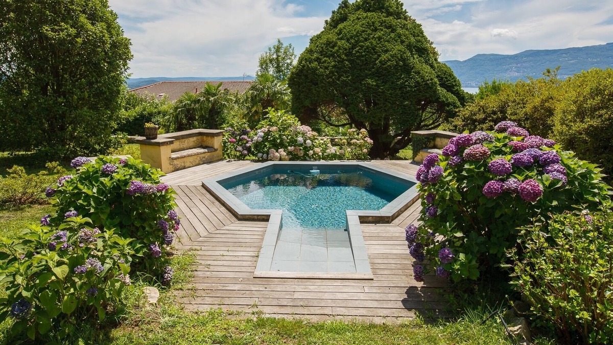 Cissano Villa | Approximately 250 m² 7-room house with refreshment basin and dream view