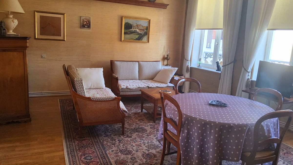 Hazebrouck Apartment | Appt Centre Ville, Parking Securise, Wifi