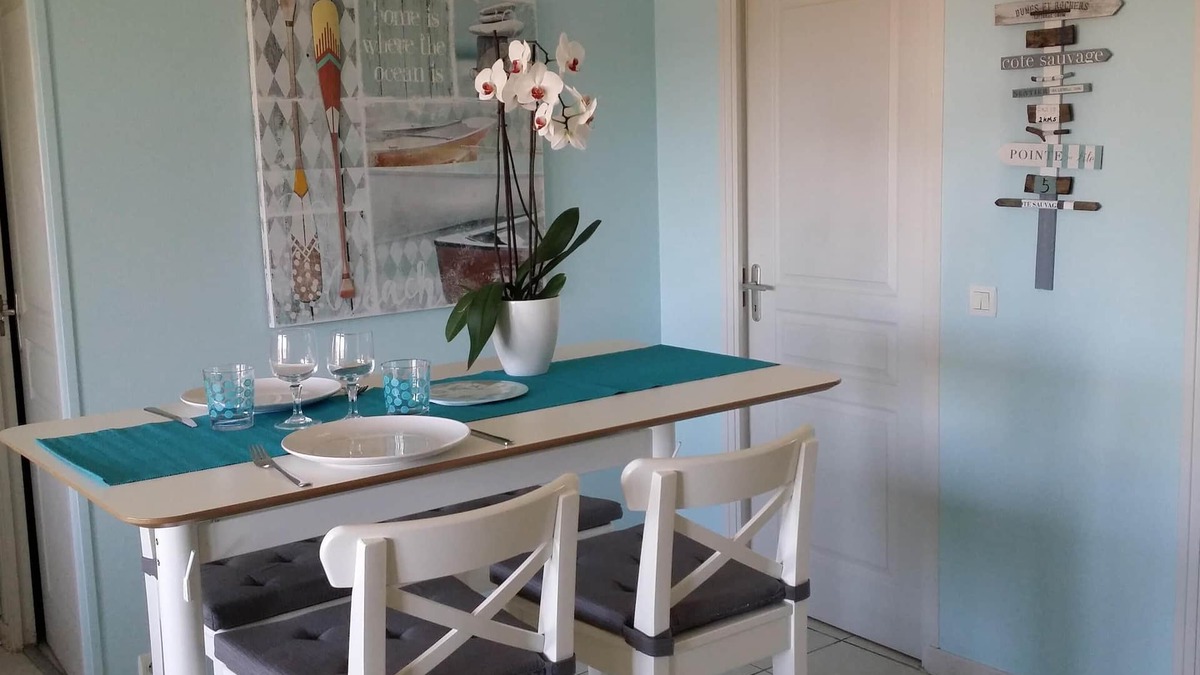 Saint-Benoit-des-Ondes Apartment | Appt "Emerald Coast" 1st floor Bay of Mont St Michel