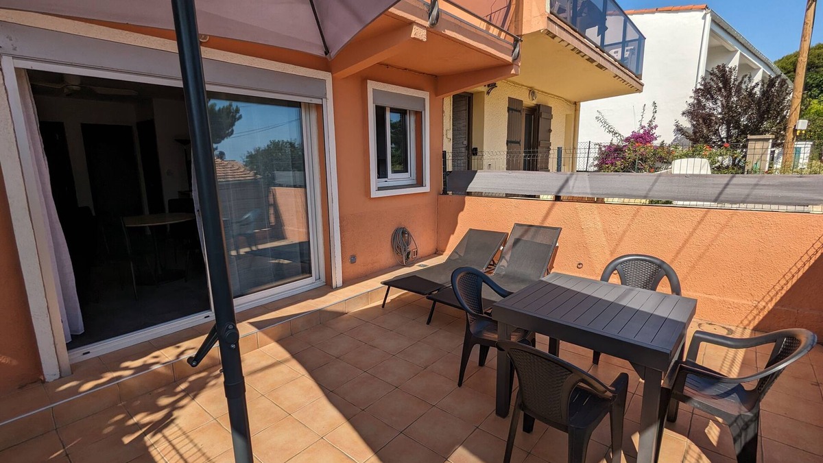 La Franqui Apartment | Appt Leucate- La Franqui. 3 rooms, beach at 50 m, Terrace, free Wifi,