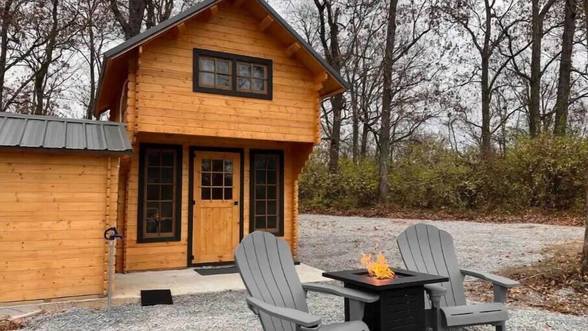 Makanda Cabin | Après Vine Tiny Cabin at Panther's Rest Farm