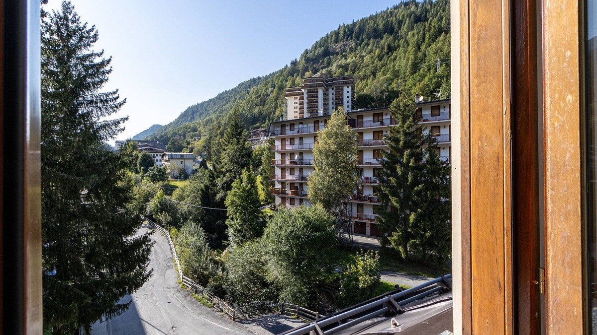 Corteno Golgi Apartment | [Aprica Panorama] Mountains and Ski Cozy Retreat Covered Parking
