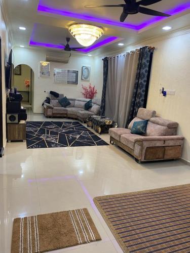 Teluk Bahang Villa | Apricot Villa Comfy and Luxury