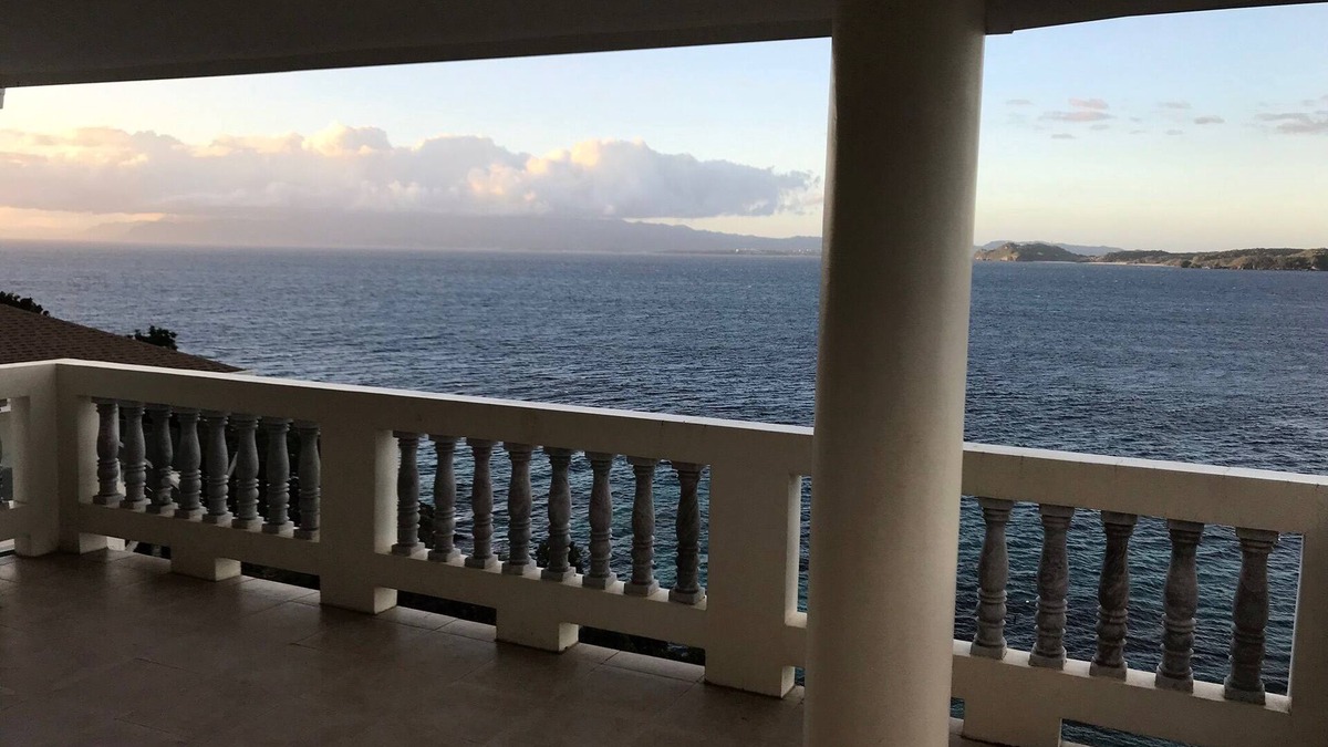 San Jose Villa | April Villa - Luxury 2 Bed, 2 Bath Apartment with Panoramic Ocean Views