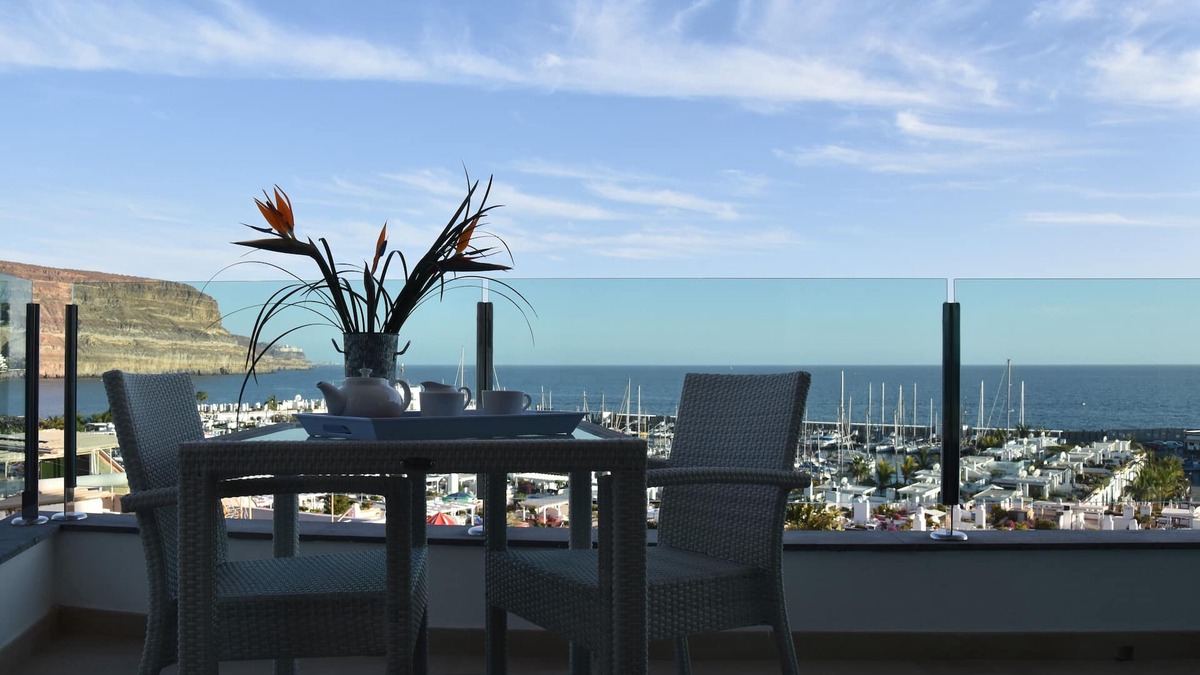 Puerto de Mogan Apartment | Apt. 1ºB "Spectacular views of the sea and the marina of Puerto de Mogán"