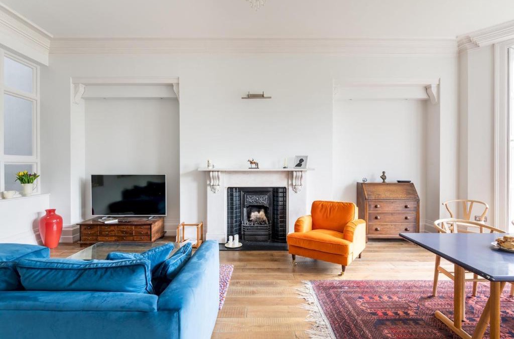 York Apartment | Apt 2, 2 Driffield Terrace Bright & Spacious 2-Bed Apartment in York Pass The Keys