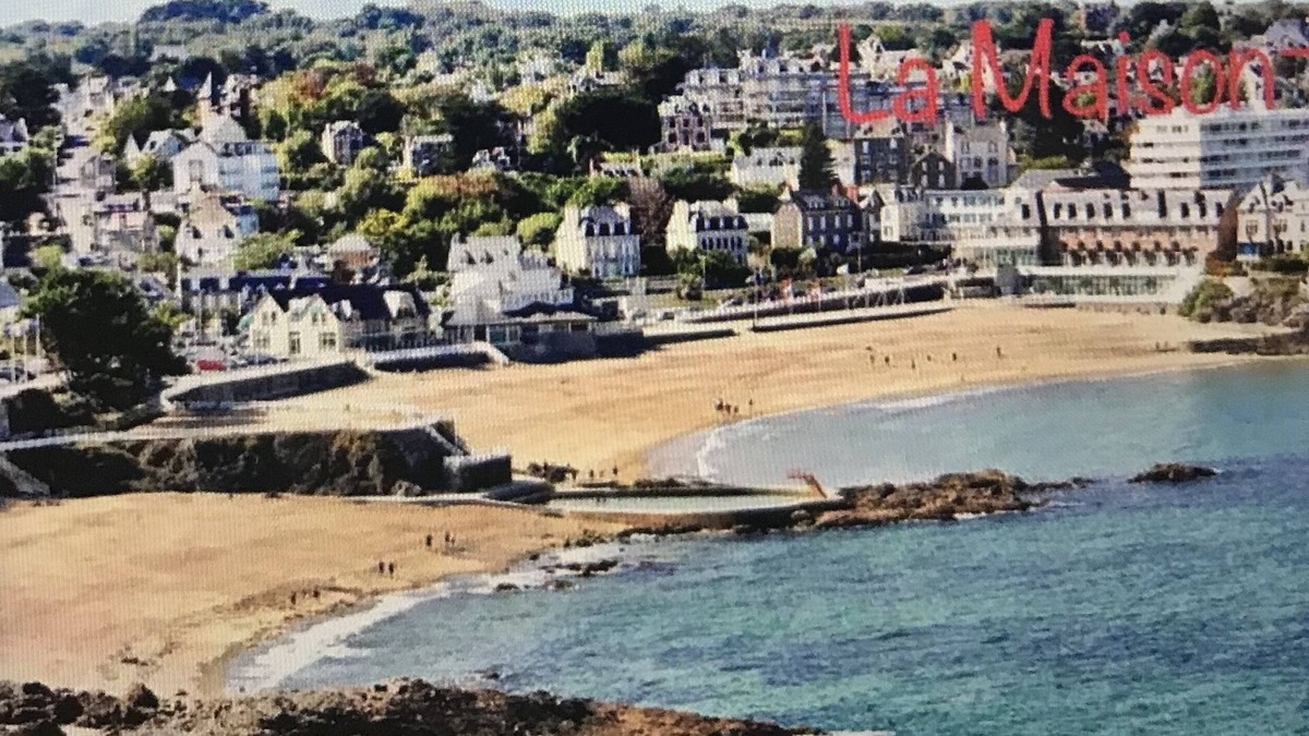 Saint-Quay-Portrieux Apartment | * Apt 2 chambres-plage du casino-vue sur mer! * 2br apt with Ocean Views! *