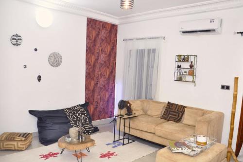 Littoral Department Apartment | Apt 2 chambres déco africaine - aéroport à 7min, plage à 200m