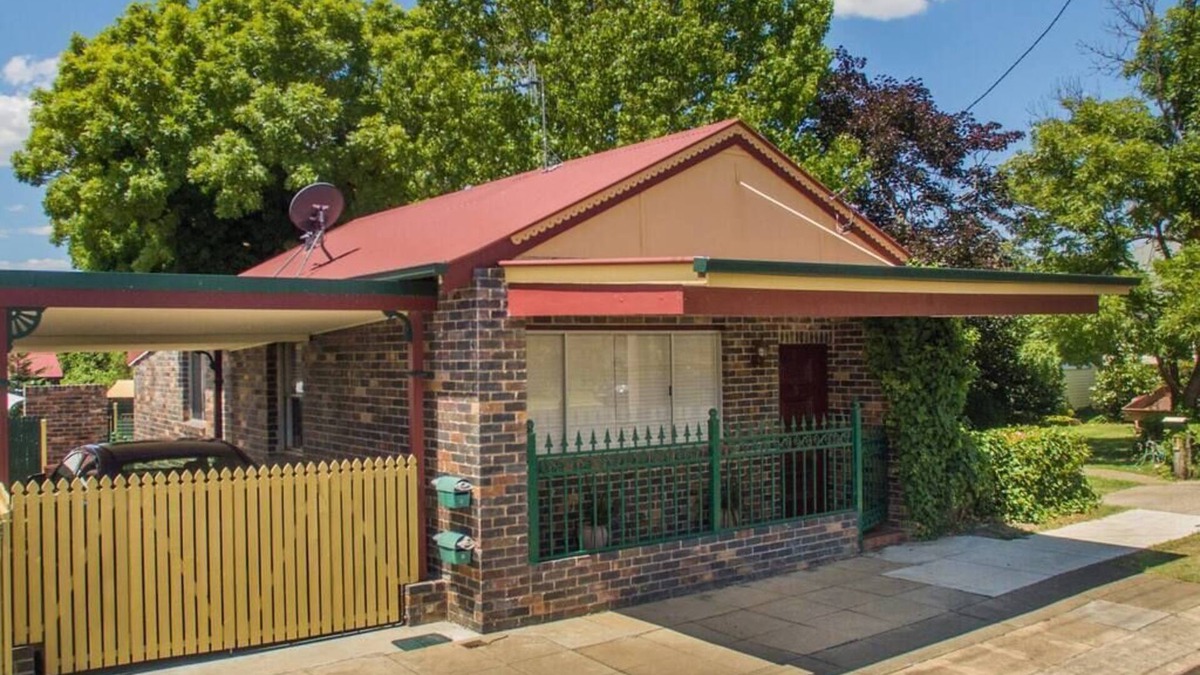 Armidale Apartment | Apt 3 Brightside Apartments - City Center