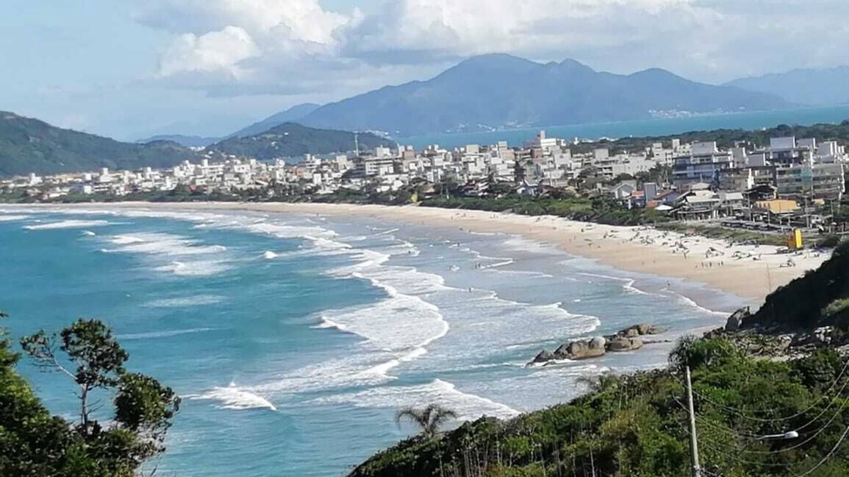 Itajai Apartment | Apt. 302 one block from Dois Mares 3rd floor I.