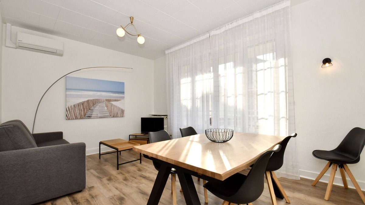 Royan Apartment | Apt 6 people, 3 bedrooms, Royan Centre
