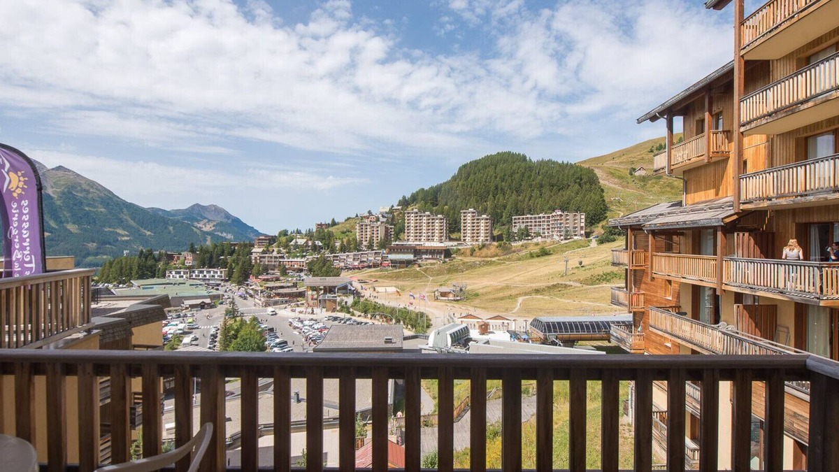 Orcieres-Merlette Apartment | Apt 8 ppl, balcony, near the ski runs, parking