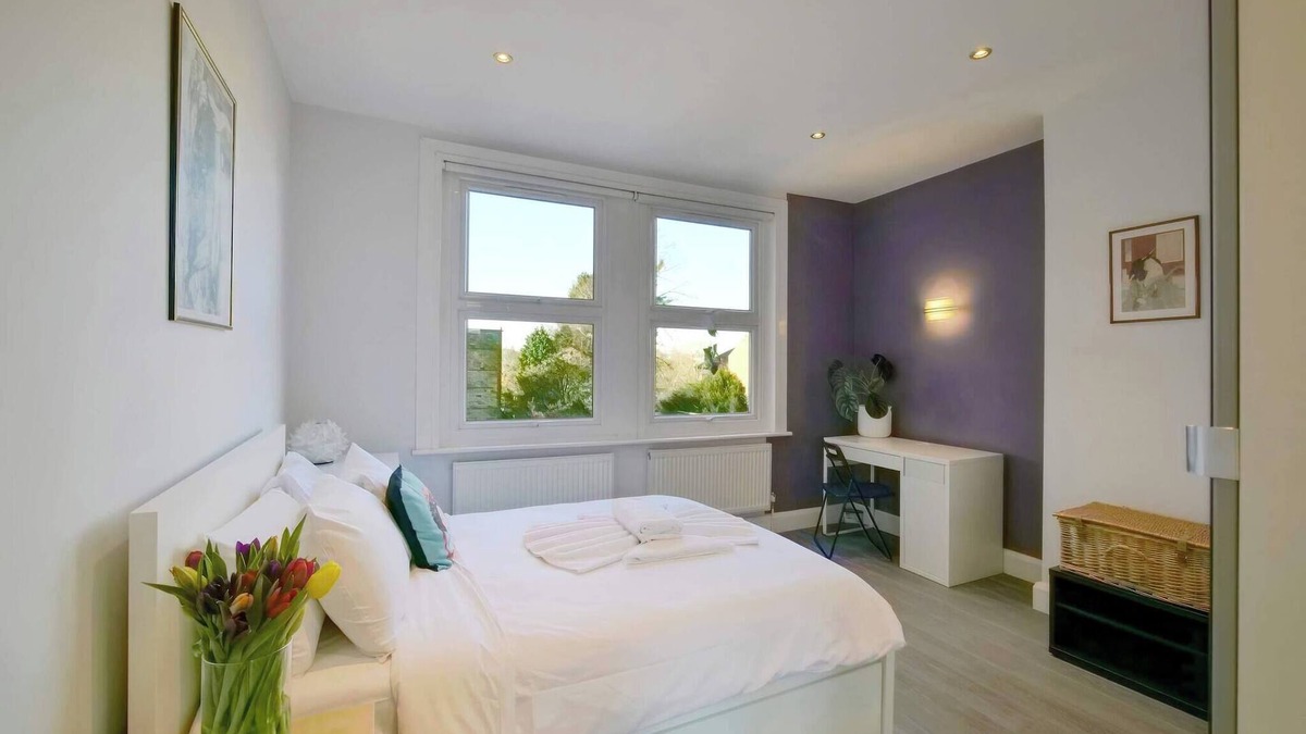 Finchley Church End Apartment | Apt w/Garden Oasis in Finchley