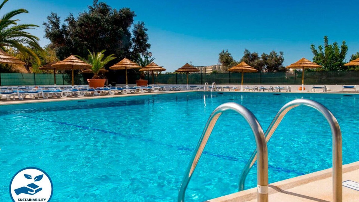 Correeira Apartment | Apt w/Pools, Jacuzzi & Sea View, Albufeira