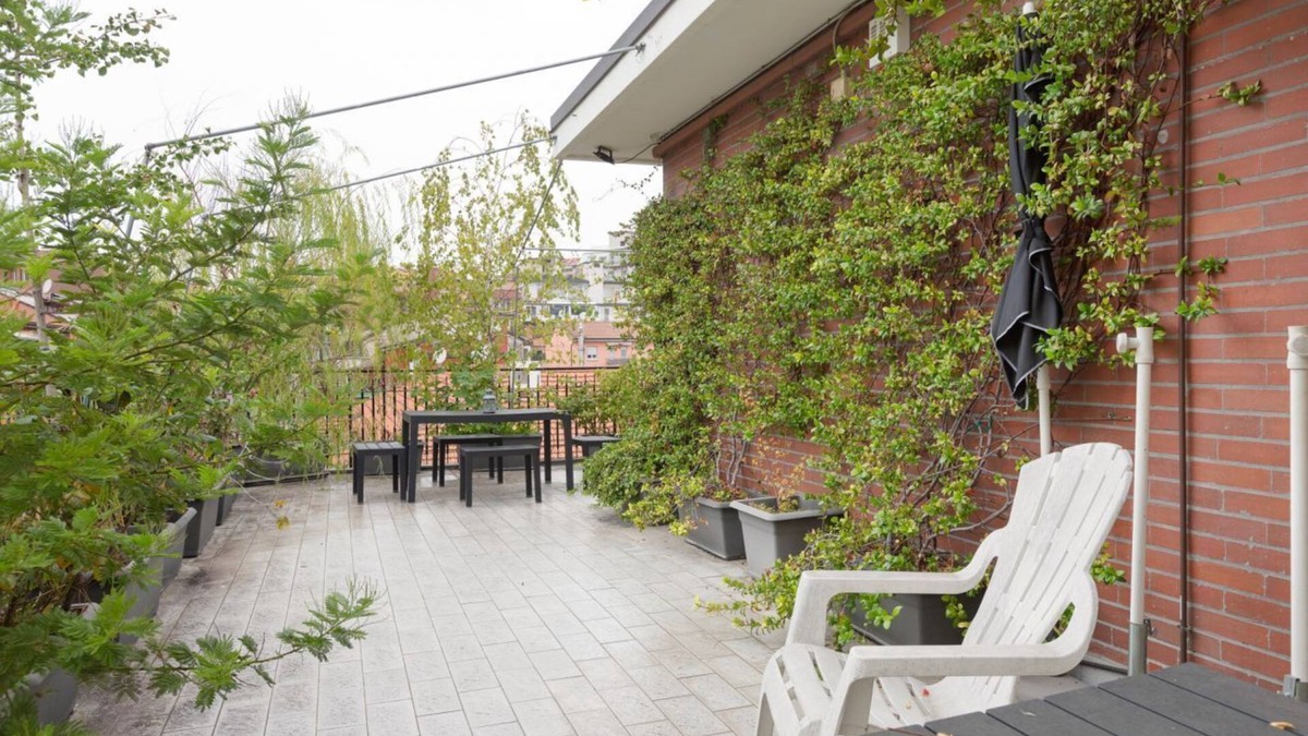Calvairate Apartment | APT with large terrace - Calvairate neighborhood