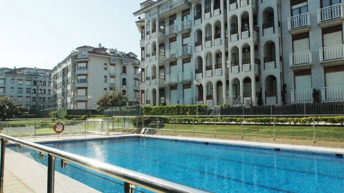Noja Apartment | Apto céntrico con piscina - Residencial Cilla 6022