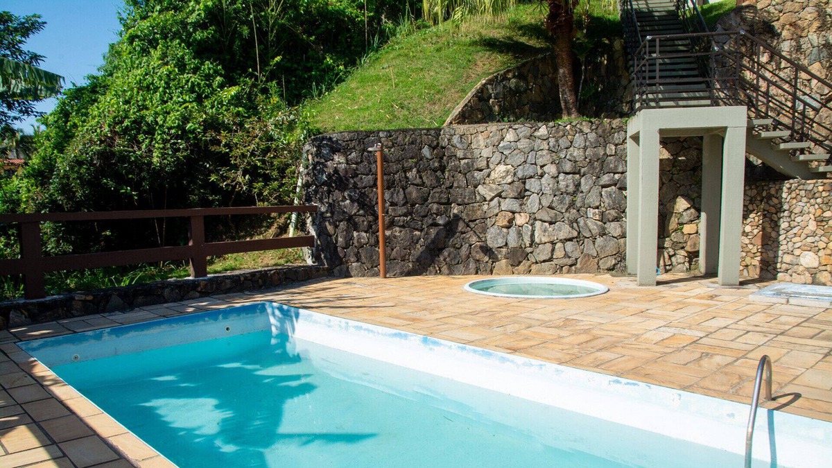 Sao Francisco da Praia Apartment | Apto completo a 900m da Praia de São Francisco/SP