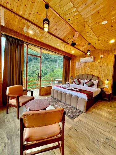 Manali Hotel | Apurwa Grand Resort
