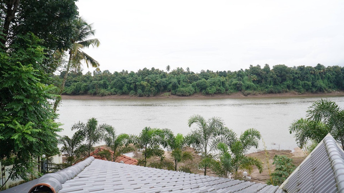 Perumbavoor Villa | aqua water front resort a periyar river view villa