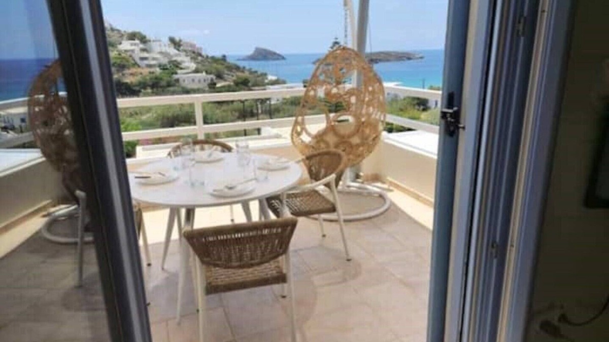 Posidonia House | AquaBlu Syros Beachfront House(4) w/Pool