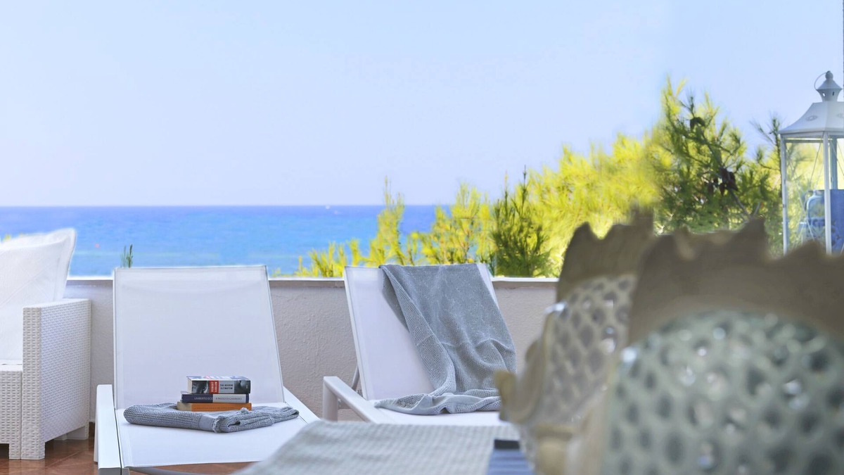 Rivabella Apartment | Aquarius★Beachfront Suite★Amazing Sea View★by Amarena Collection Gallipoli