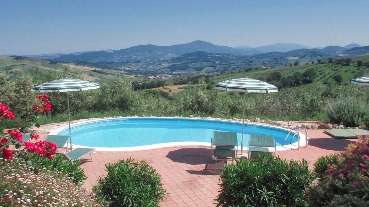 Casoli Villa | Aquaviva - Tranquility for 2 - your holiday villa in Abruzzo, Italy