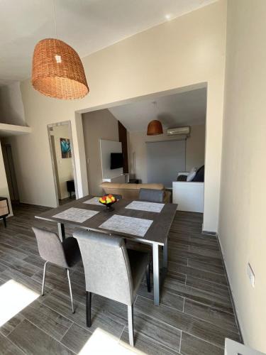 Catamarca Apartment | Apart Lucila- Casa equipada, zona residencial 1 dormitorio, asador y pileta