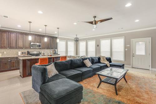 Arabi House | Arabi Home with Deck 7 Mi to Downtown New Orleans!