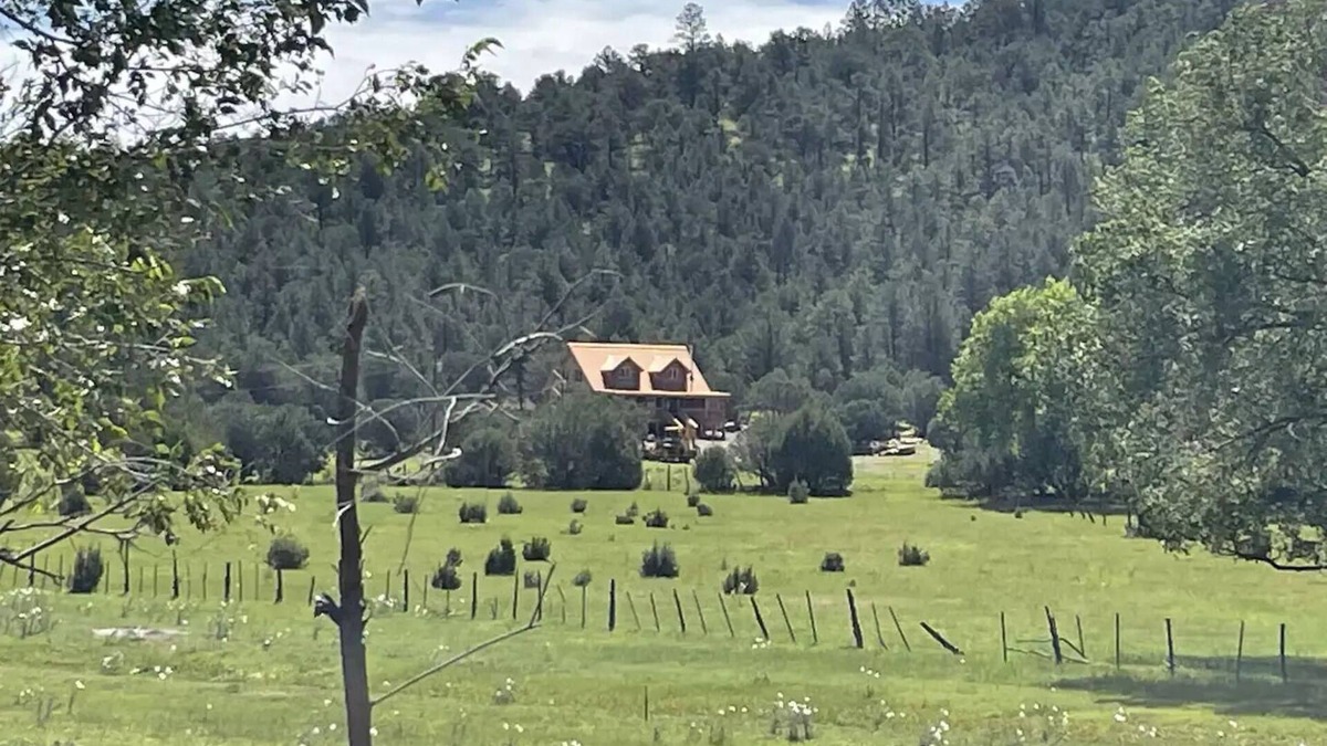Aragon House | Aragon Hunting Lodge