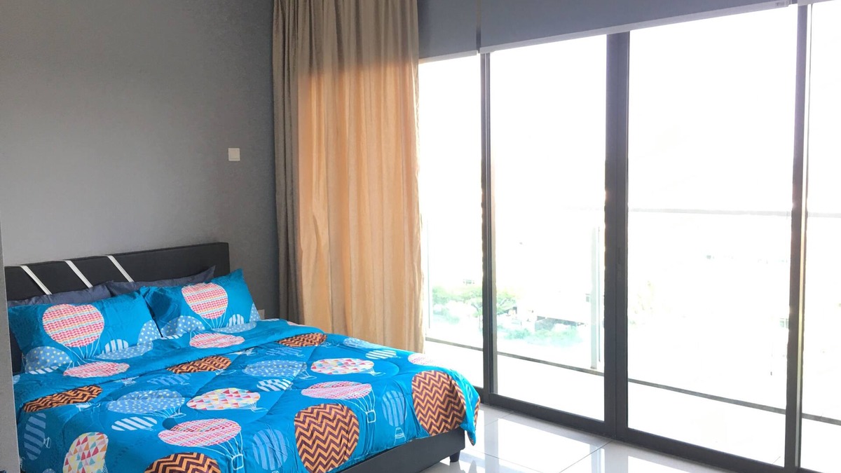 Taman Mount Austin Apartment | Arale Sweet Home in Mount Austin Near IKEA AEON TESCO Mall and all eateries!