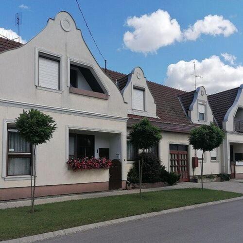 Gyula House | Aranka Apartman