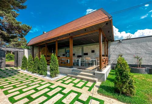 Aghavnadzor House | ArayiTun