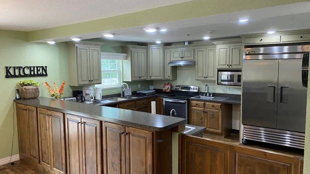 Arcola Bed & Breakfast | Arbor Rose Boutique Hotel