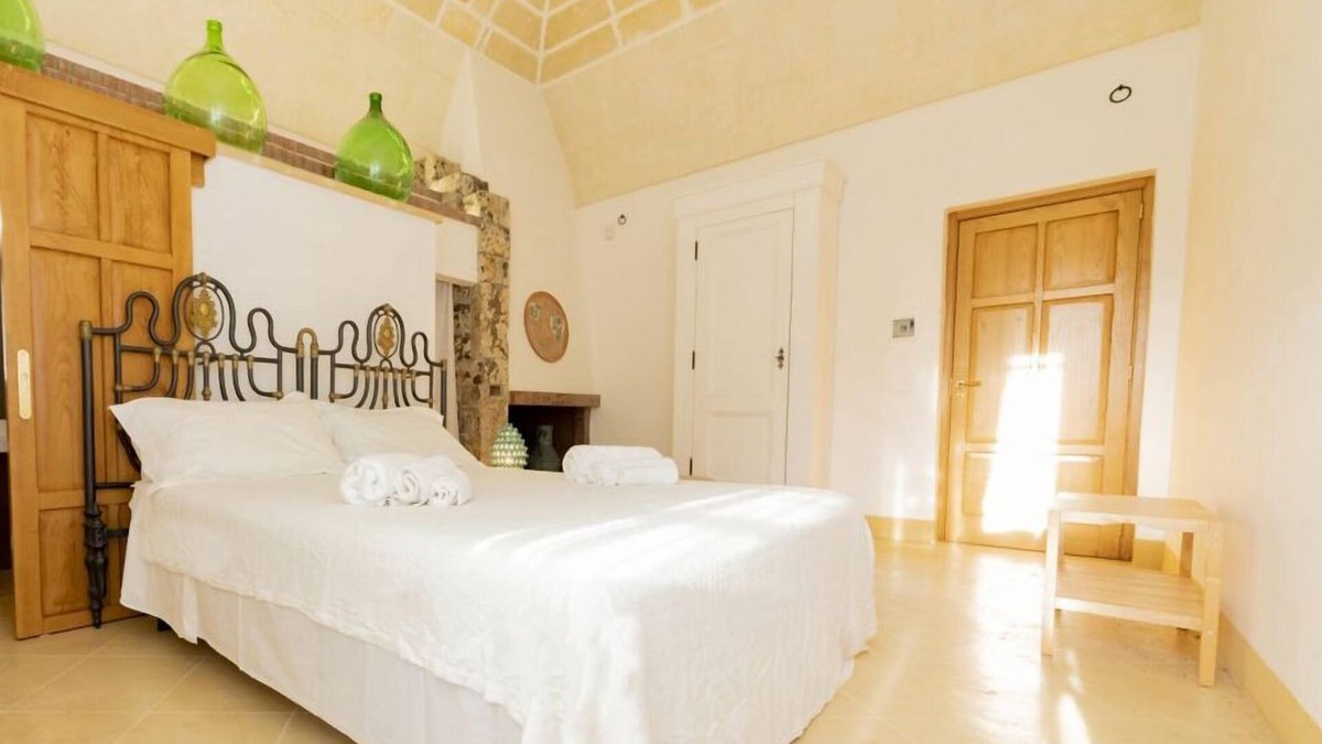 Cavallino Bed & Breakfast | Arbutus - Le Menze Estate