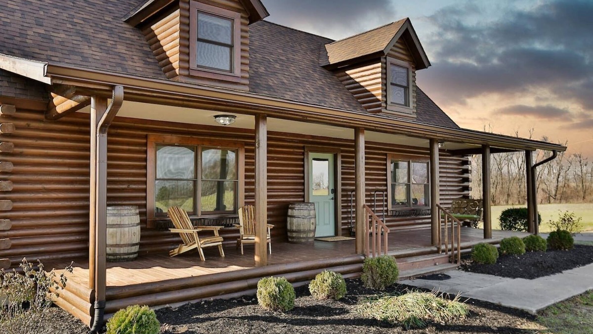 Shelbyville Cabin | Arcade | Fishing Pond | Cabin on Farm | Slps 12+