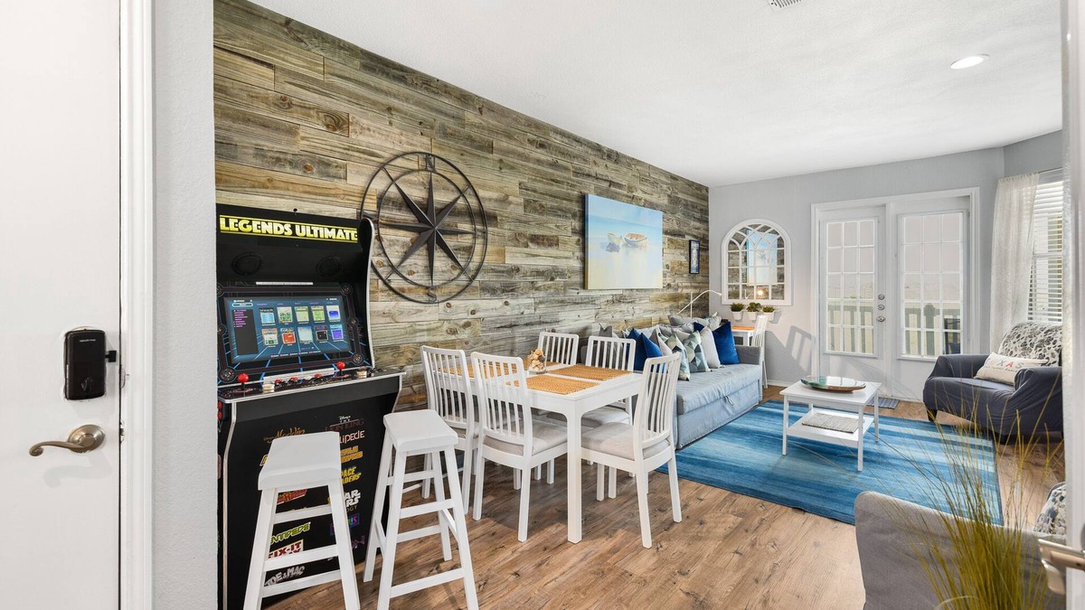 Corpus Christi Condo | ArcadeFun! Walk2Beach! Hot tub! Heated Pool! Sleeps7! Pets!