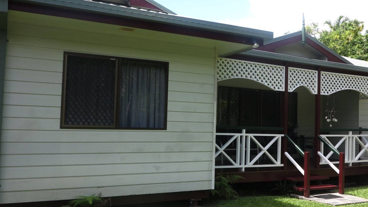 Arcadia Apartment | Arcadia Gardens - spacious island apartment just minutes to Geoffrey Bay