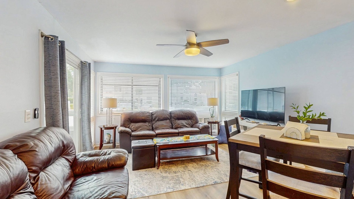 Myrtle Beach Condo | Arcadian Dunes condo with pool, hot tub, game room & W/D
