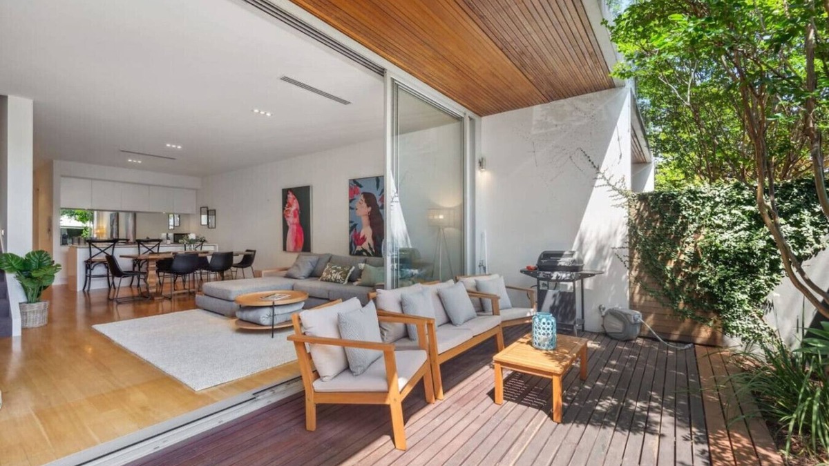 Norwood House | Arcady, a modern townhouse in Norwood.