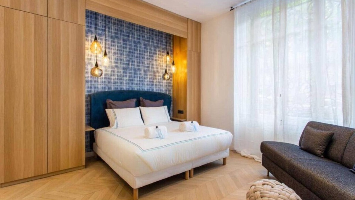 Chaillot Apartment | #ArcDeTriomphe #Trocadero #AirConditioner#COSY