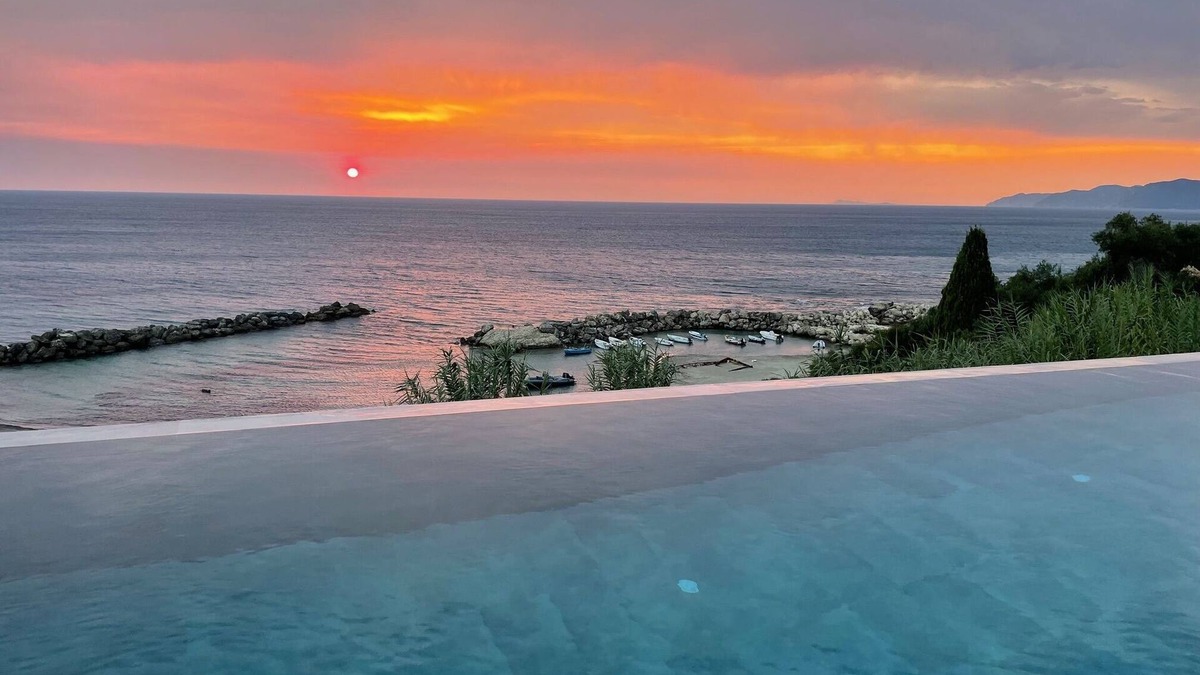 Pentati House | ARCHANGELO BAY, incredible view, direct access to the beach, absolute peace and quiet
