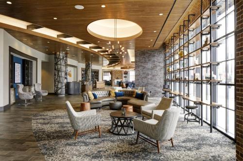 Burlington Hotel | Archer Hotel Boston/Burlington