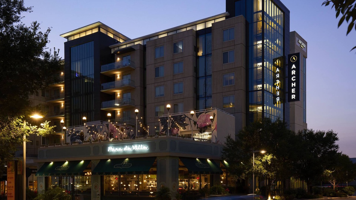 Merrifield Hotel | Archer Hotel Falls Church