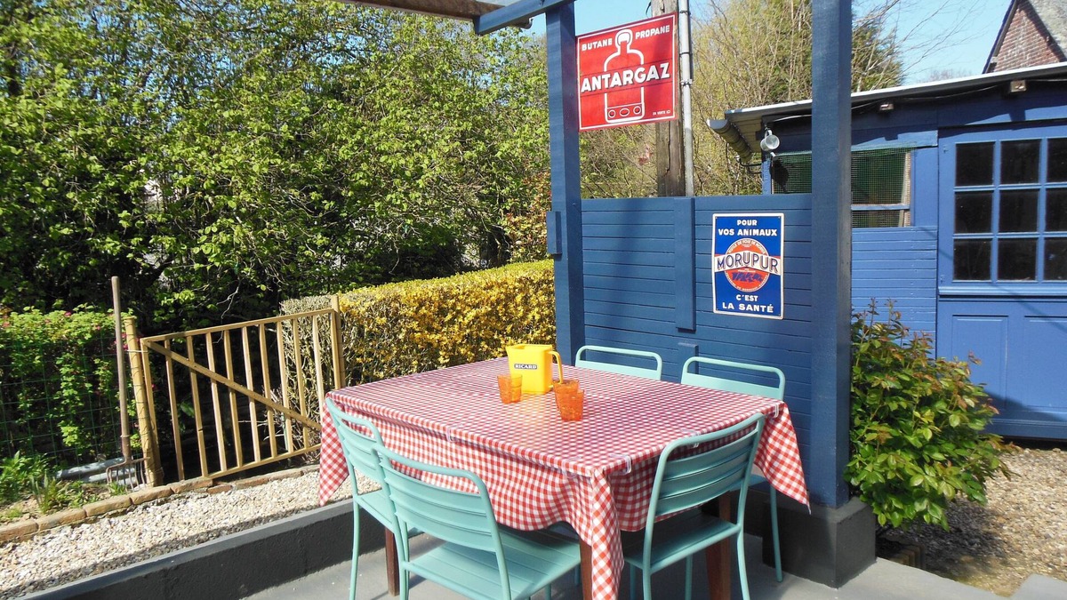 Le Bourg-Dun House | ARCHI 60 Le Gite on the village square, 3 km from the beach of St. Aubin/Mer